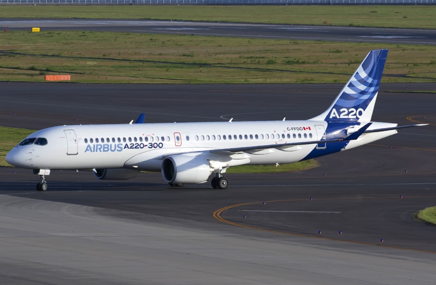 A220-300