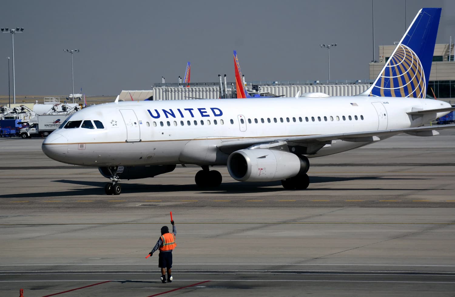 A319