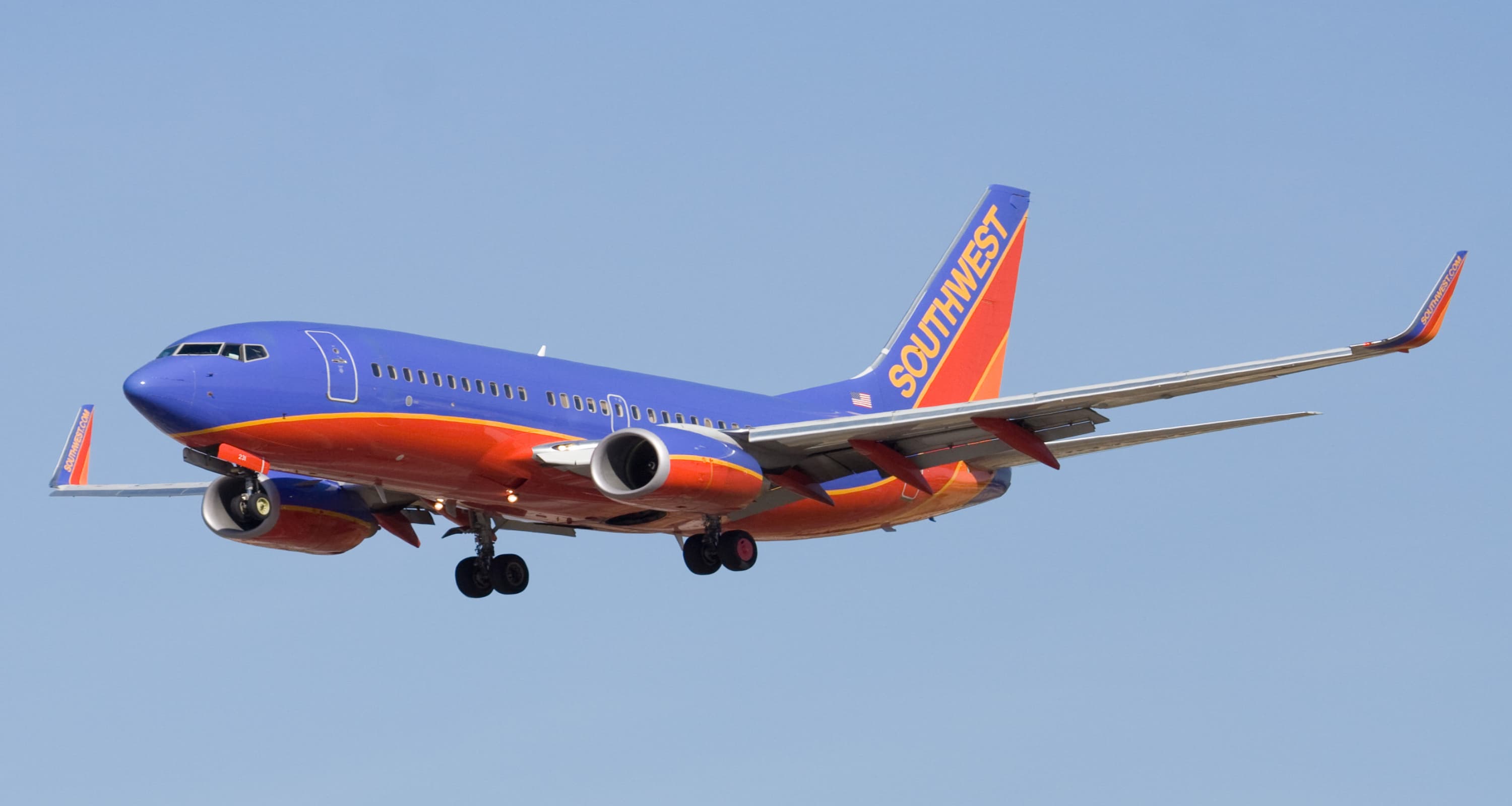 B737-700