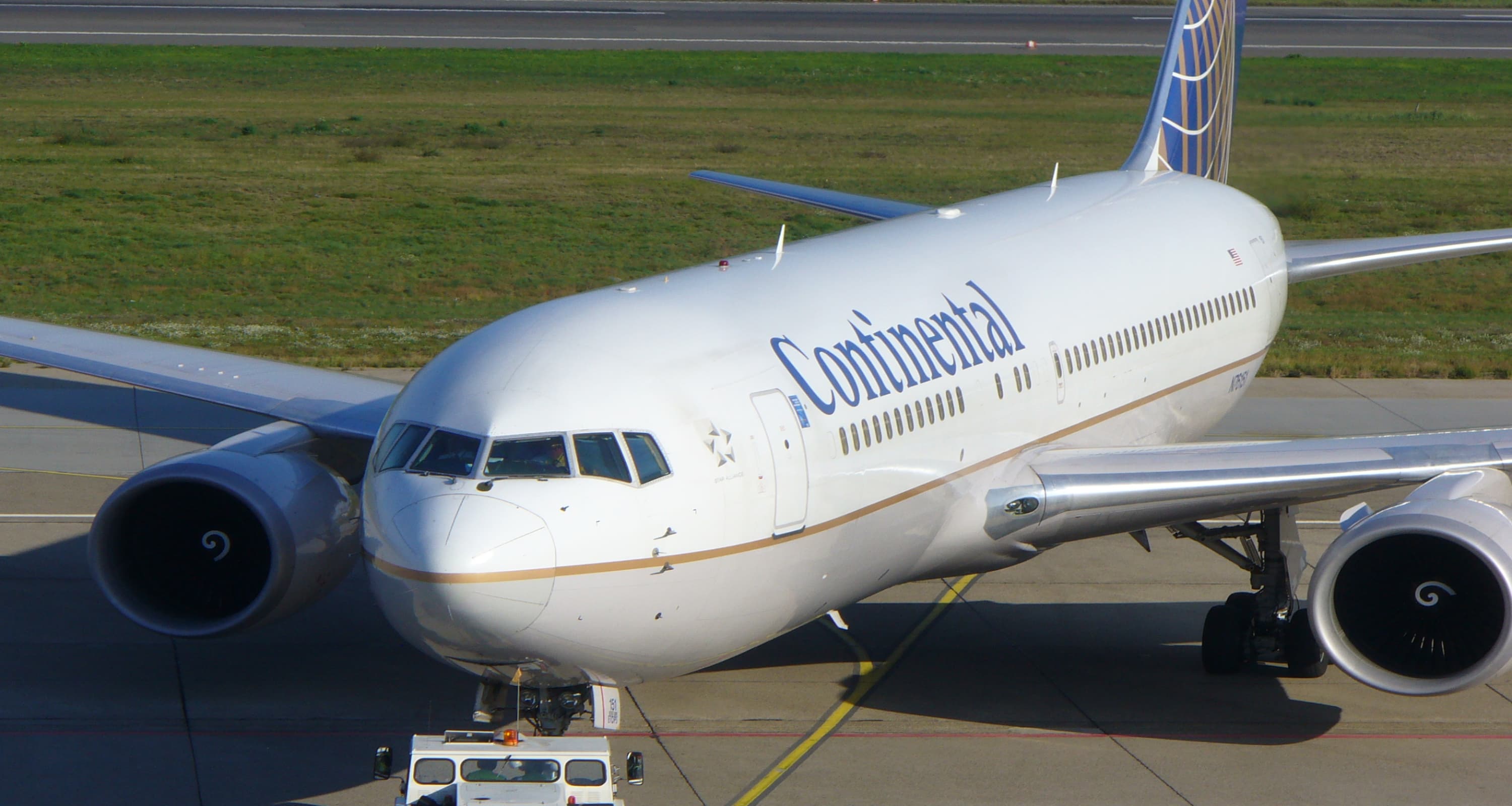 B767-200ER