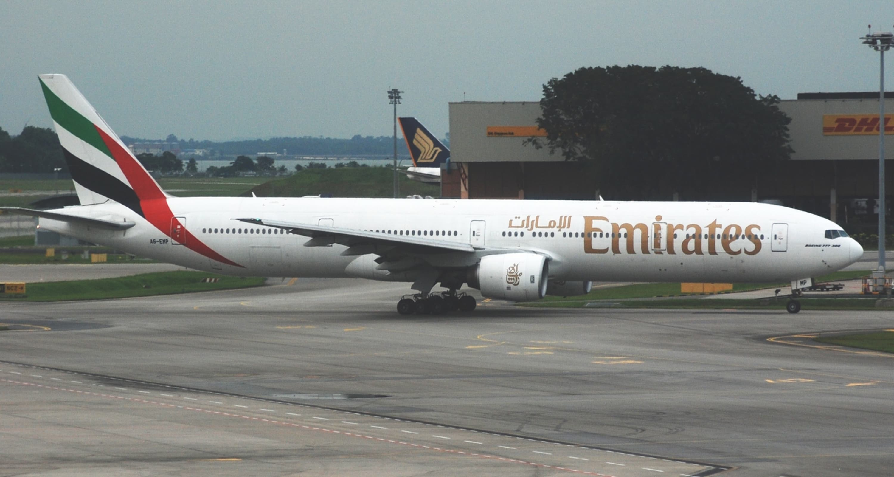 B777-300