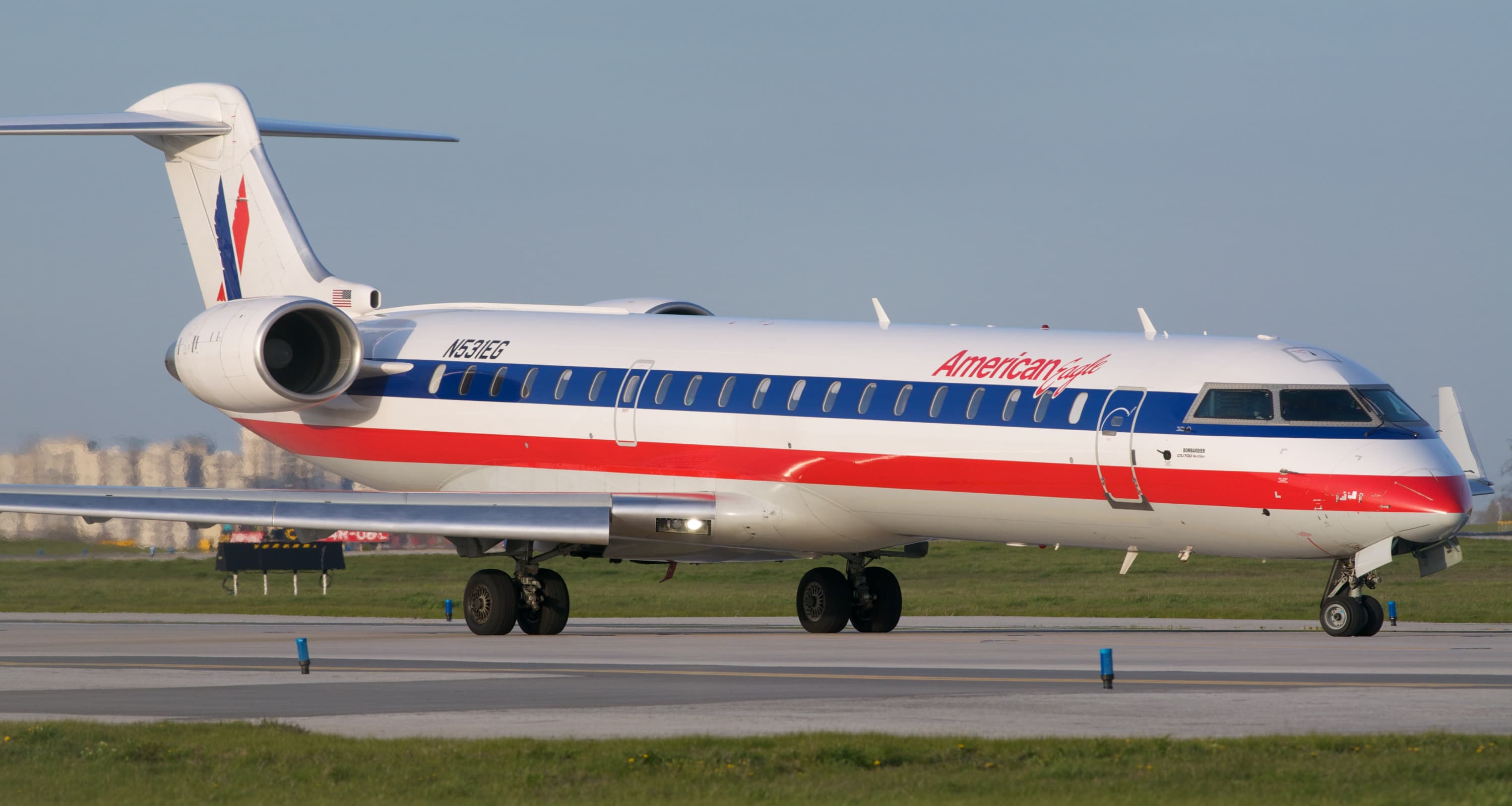 CRJ 700
