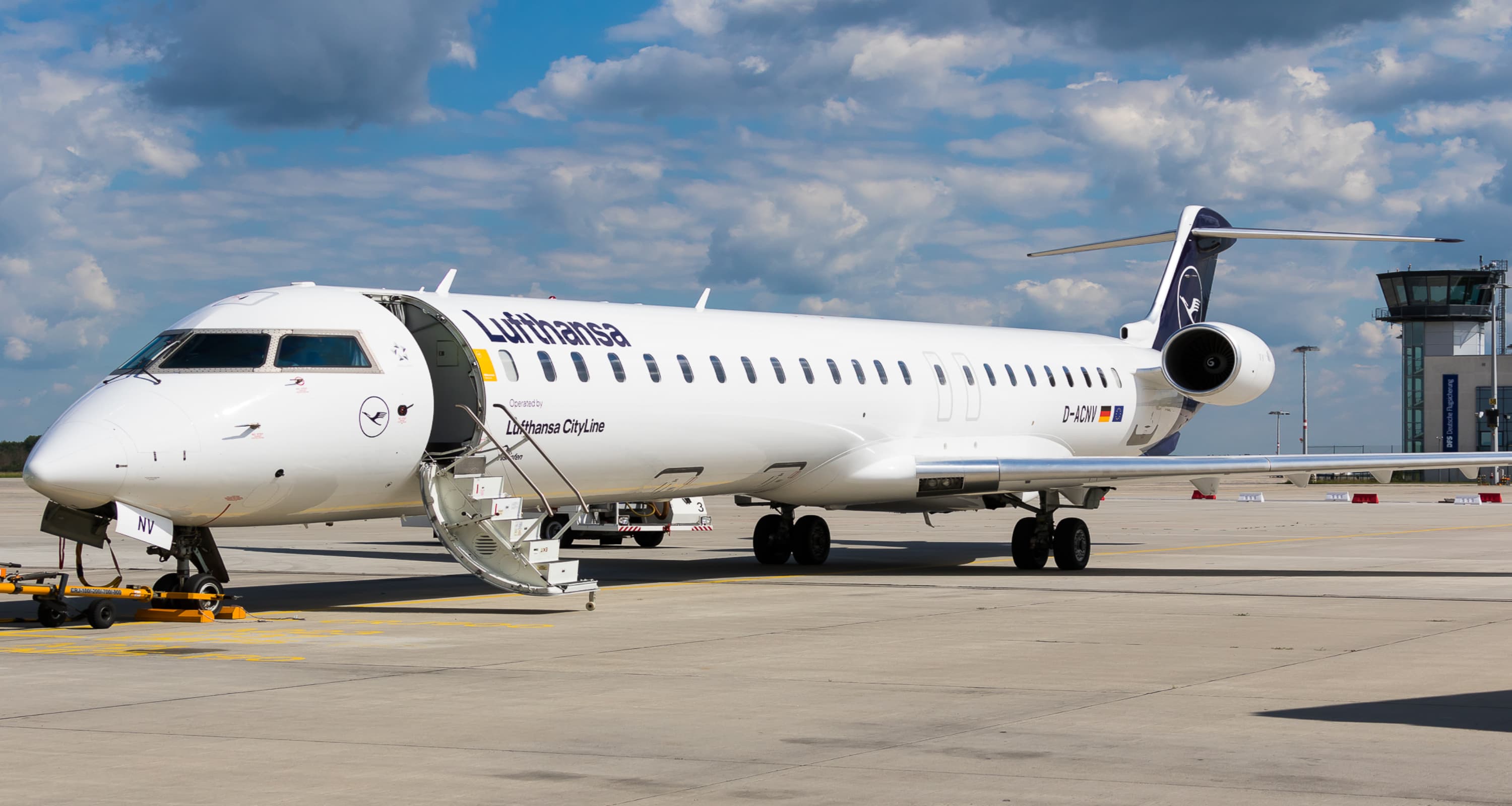 CRJ 900