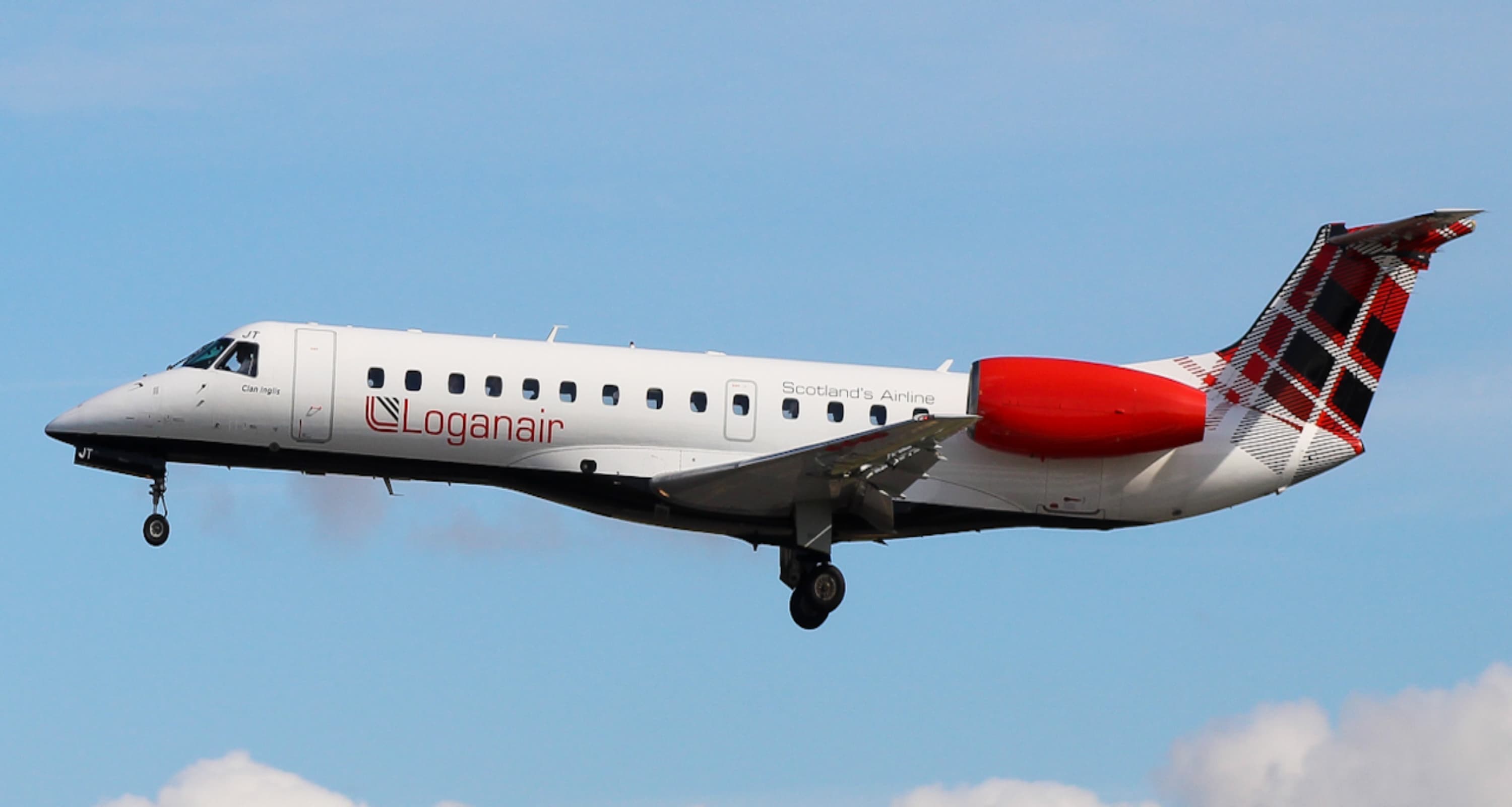 ERJ 135