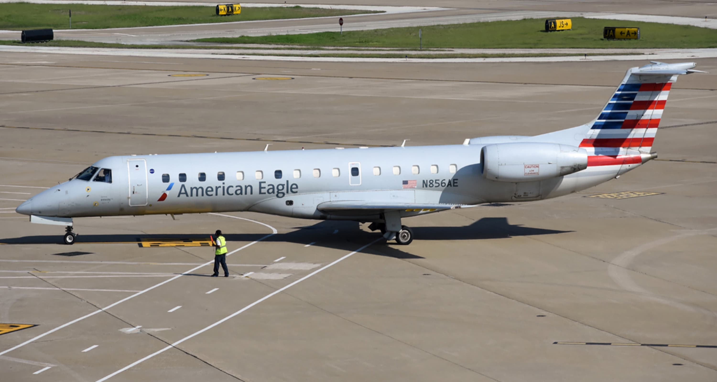 ERJ 140