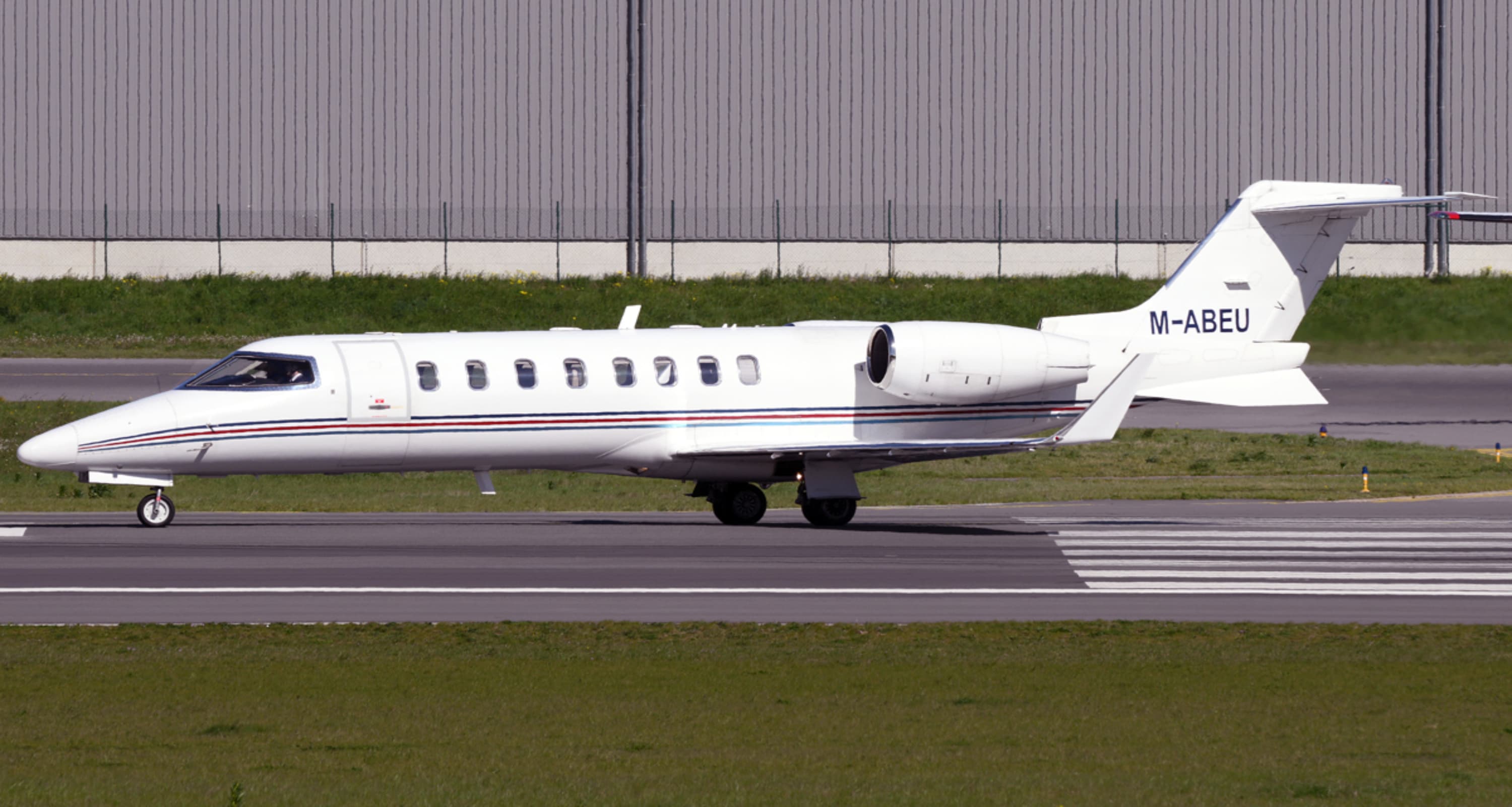Learjet 45