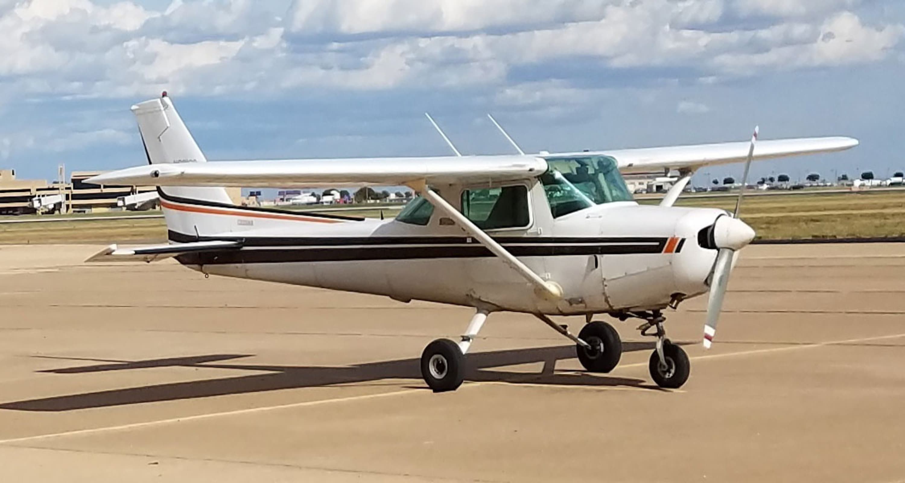 C152